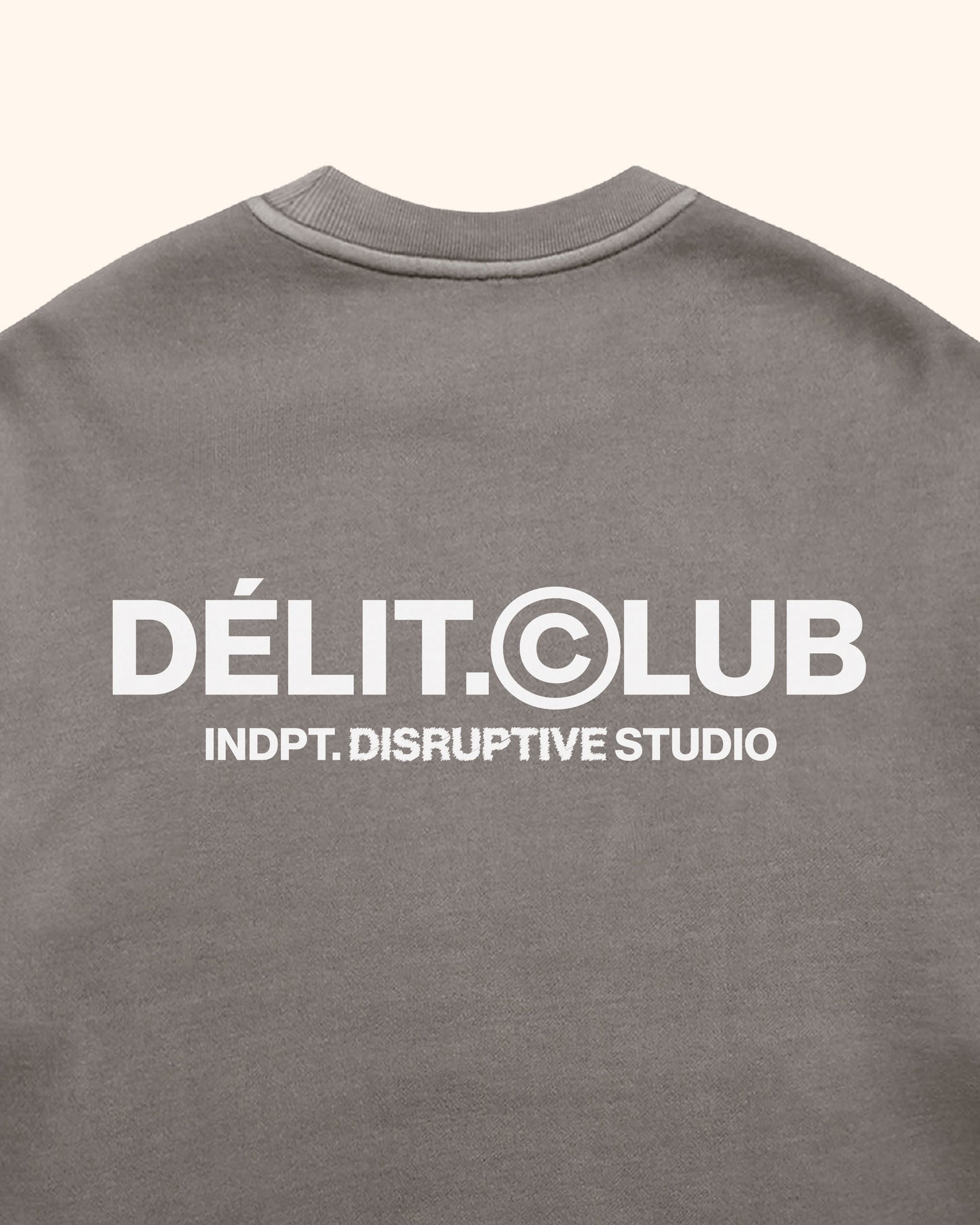 DELIT.©LUB / Gris délavé